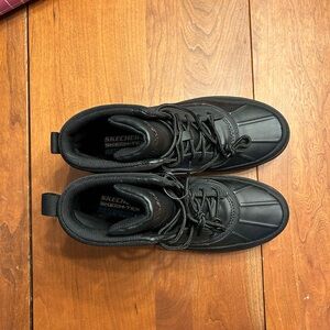 Skechers women’s boots - new with tags! Size 7